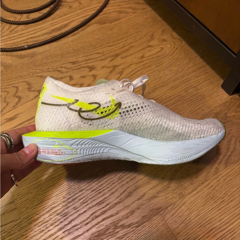 Nike ZoomX Vaporfly Size 8